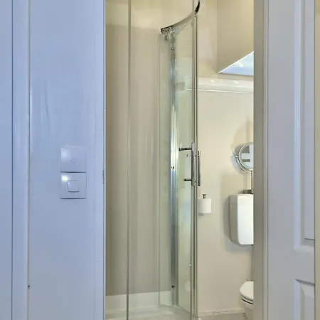 Romantic In Center Of Paris